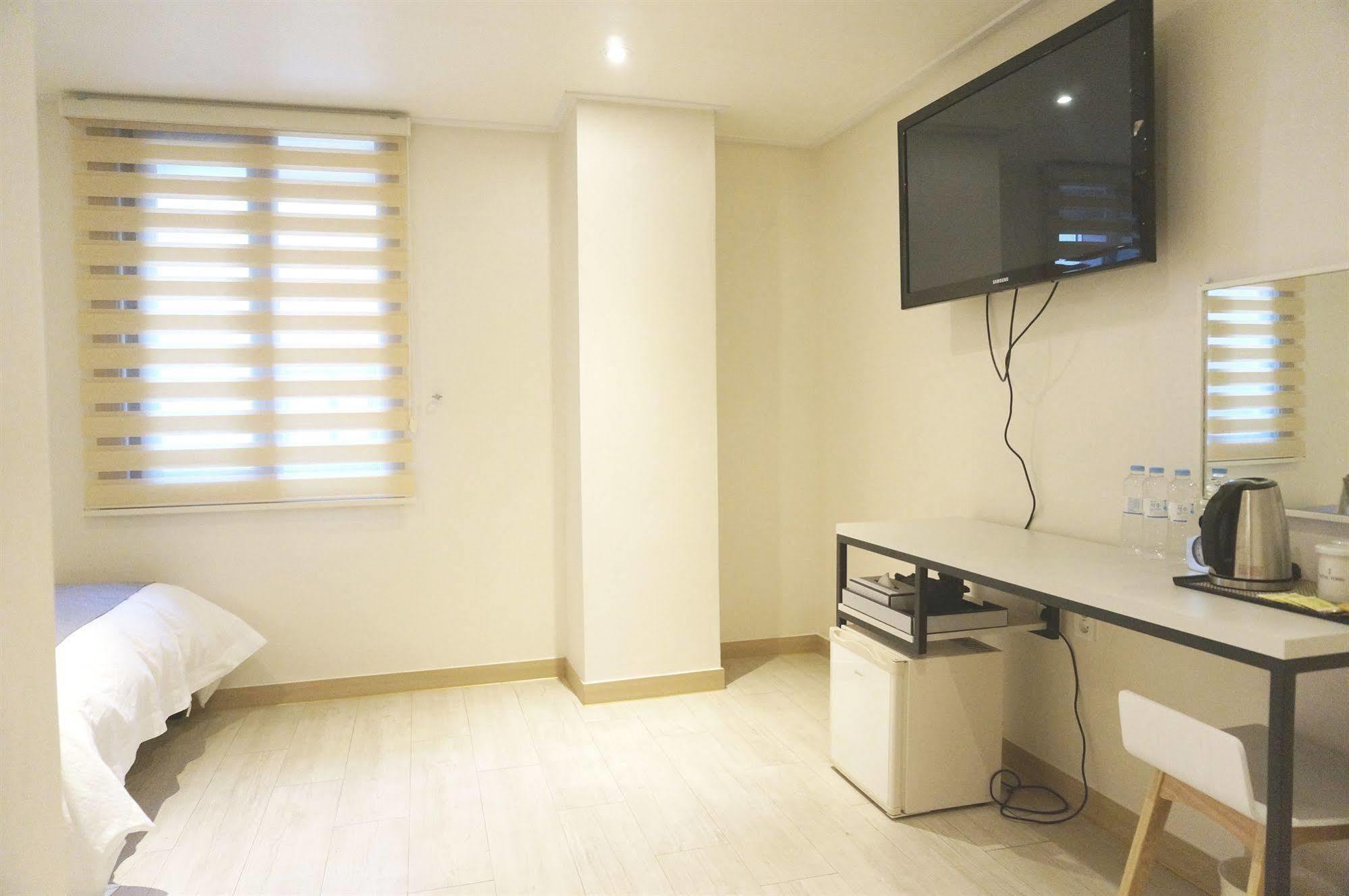 Hotel Tong Seoul Myeongdong ภายนอก รูปภาพ